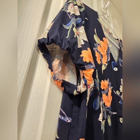 Navy Floral Button-up Shirt | Size Medium - Picture 5 of 7